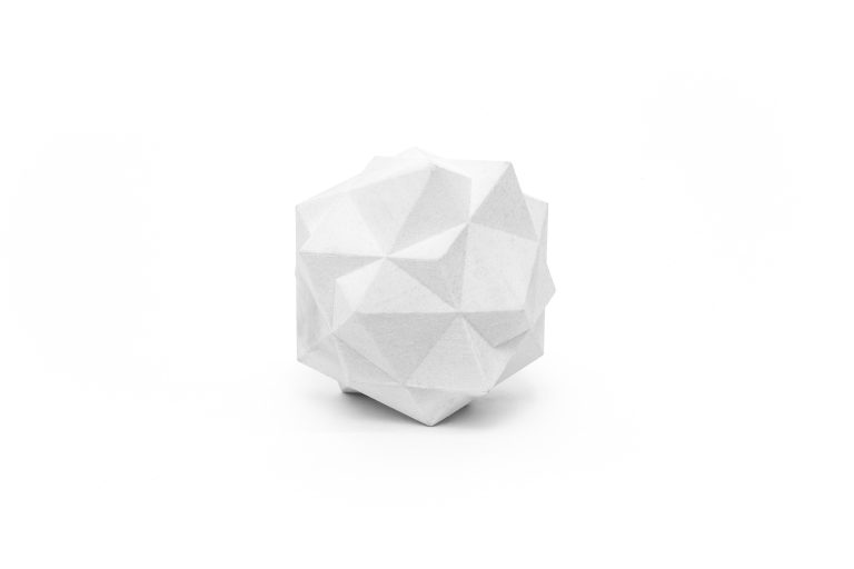 This image shows a three-dimensional printed object with geometric shapes.
