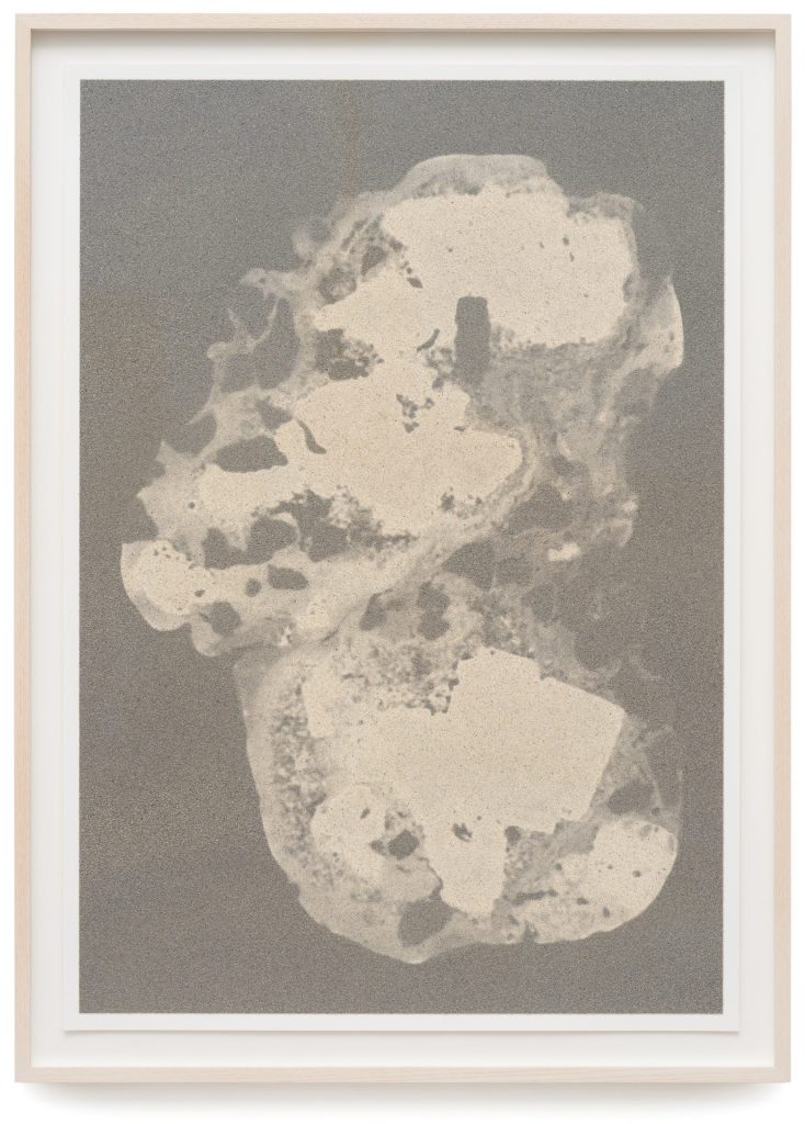 FragmentHSD is a screenprint with sand grains from Senegal.
