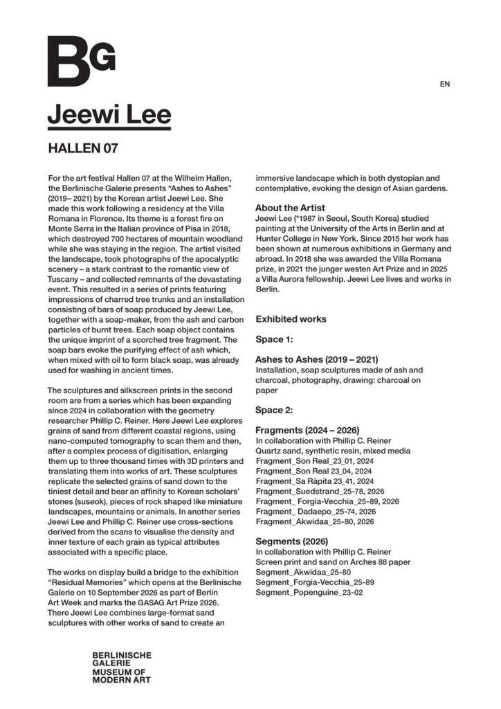 A Berlinische Galerie exhibition sheet for Hallen 07 lists Jeewi Lee's works and materials.